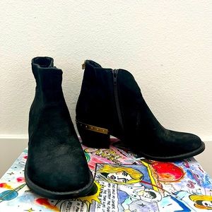 Steve Madden Black Suede Ankle Booties